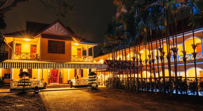 Redac Gateway Hotel